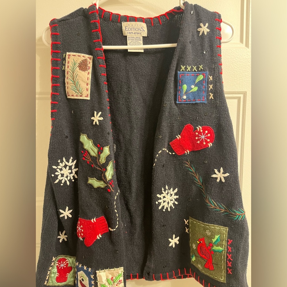 Women’s sweater vest for Christmas